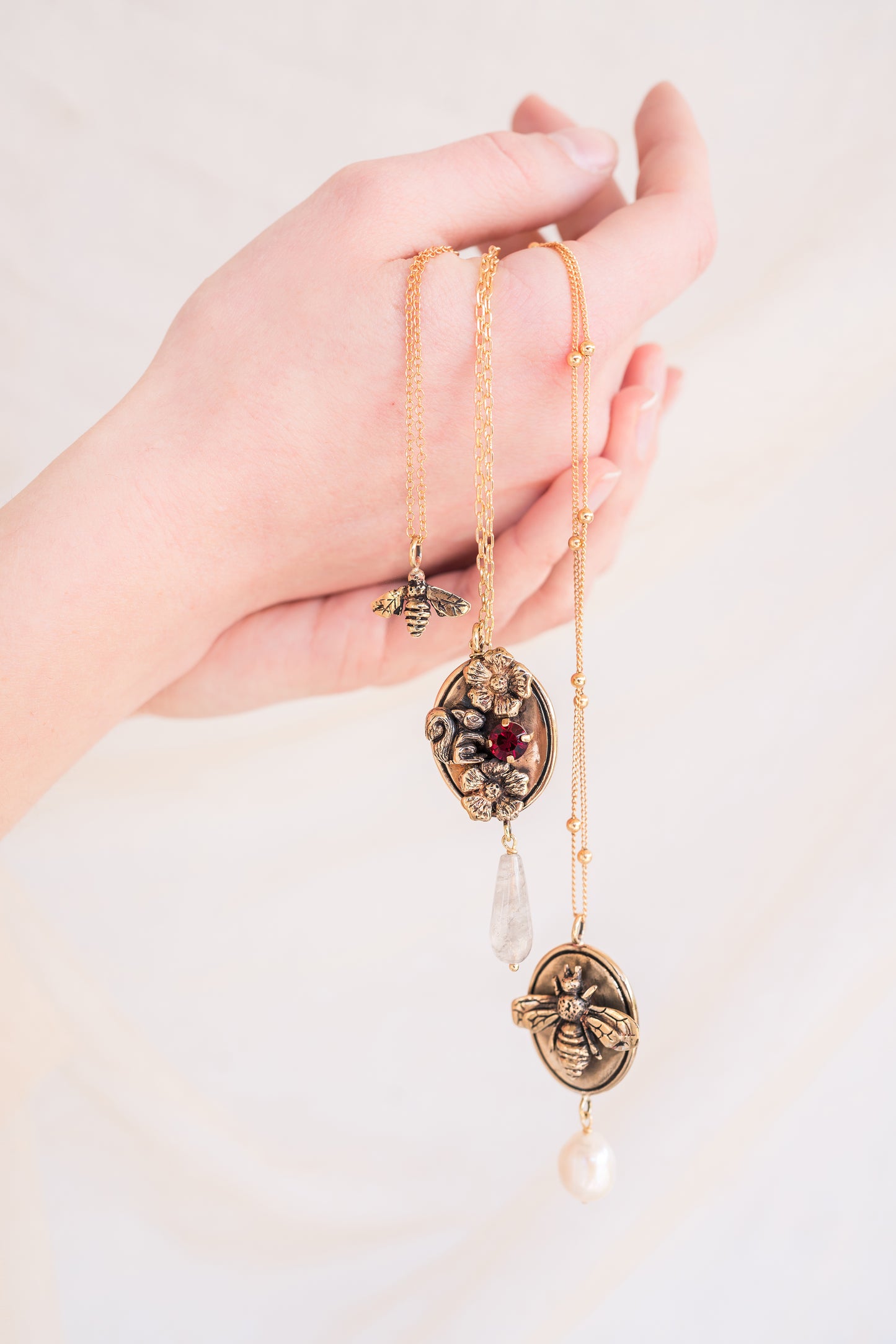 Collana Cammeo Ape