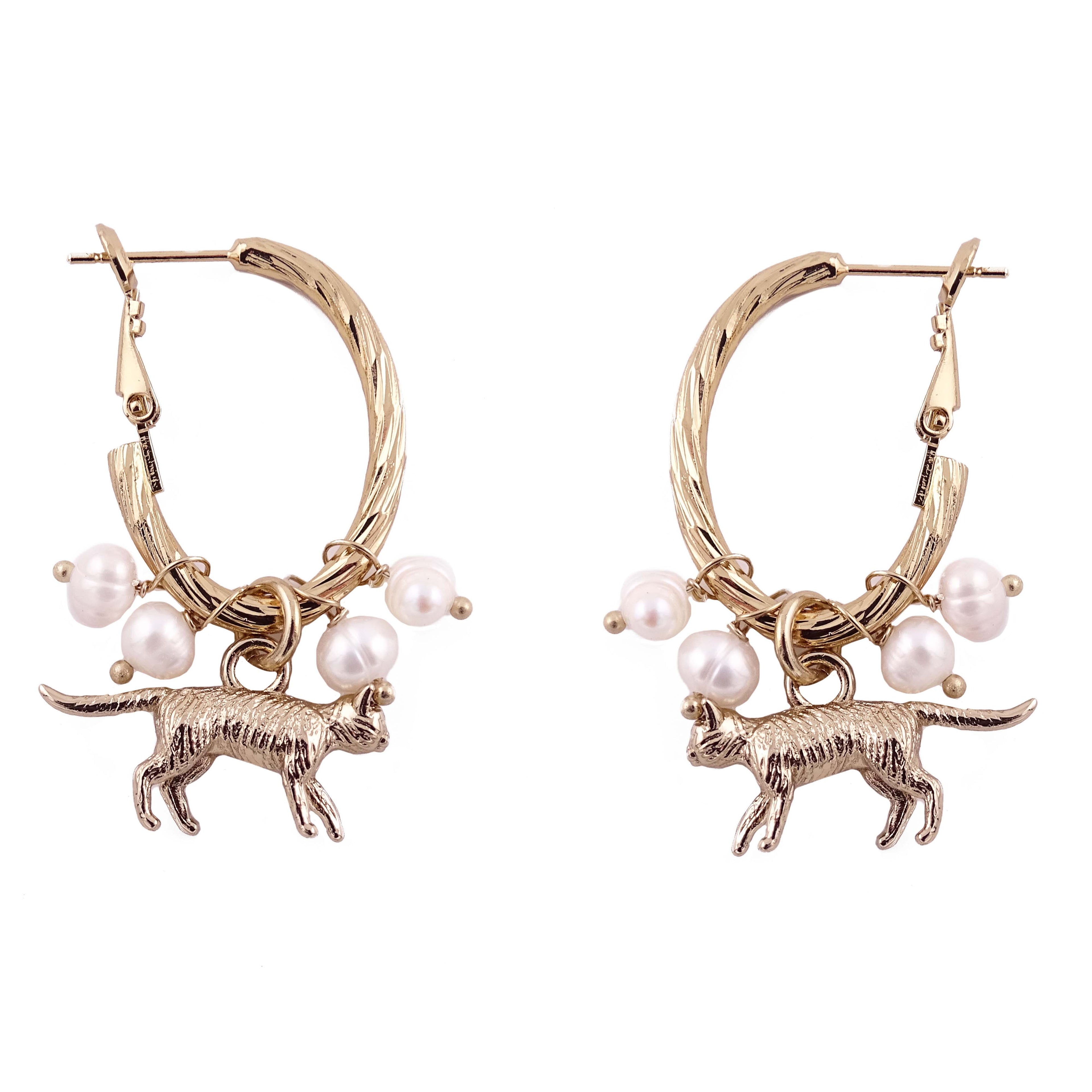 684 Orecchini torchon gatto e perle